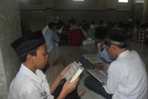 Original Name_Darul Arqam Kelas 6 Mabit 2014_004